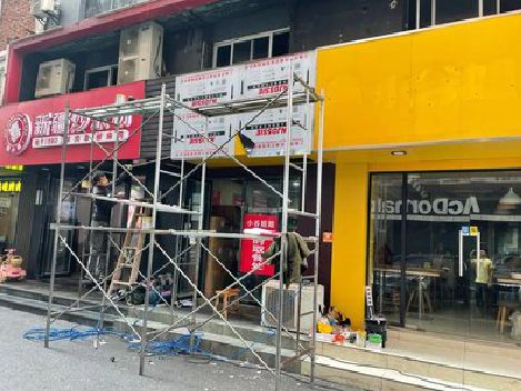 黔东南州制作广告招牌如何避免它发黄？